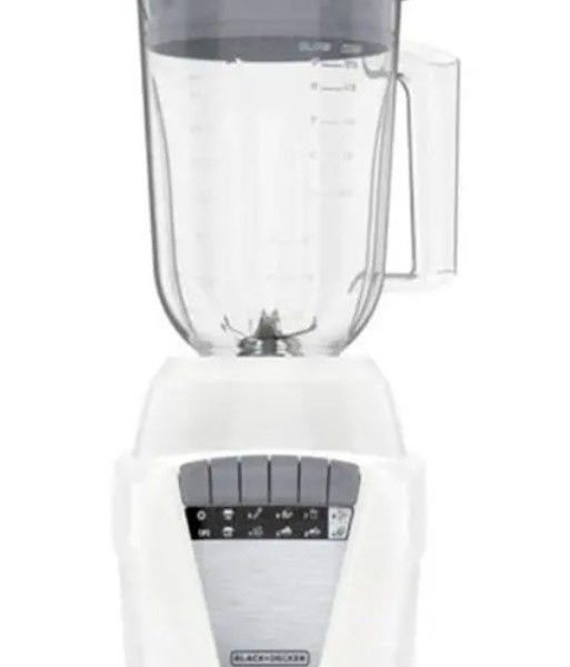 LICUADORA 700W 8V PLASTICO B+D
